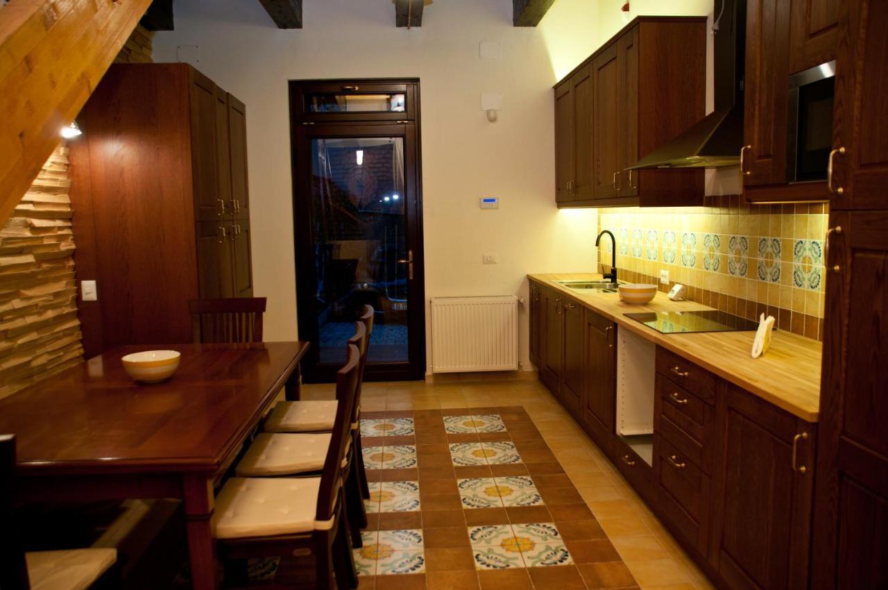 Arina Apartments Брашов Экстерьер фото